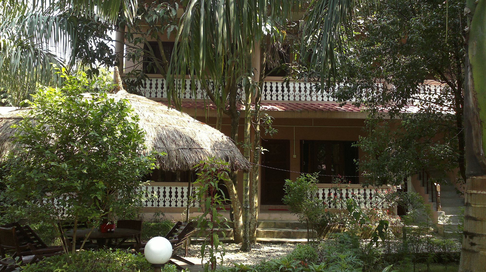Готель Ama Garden Саураха Екстер'єр фото
