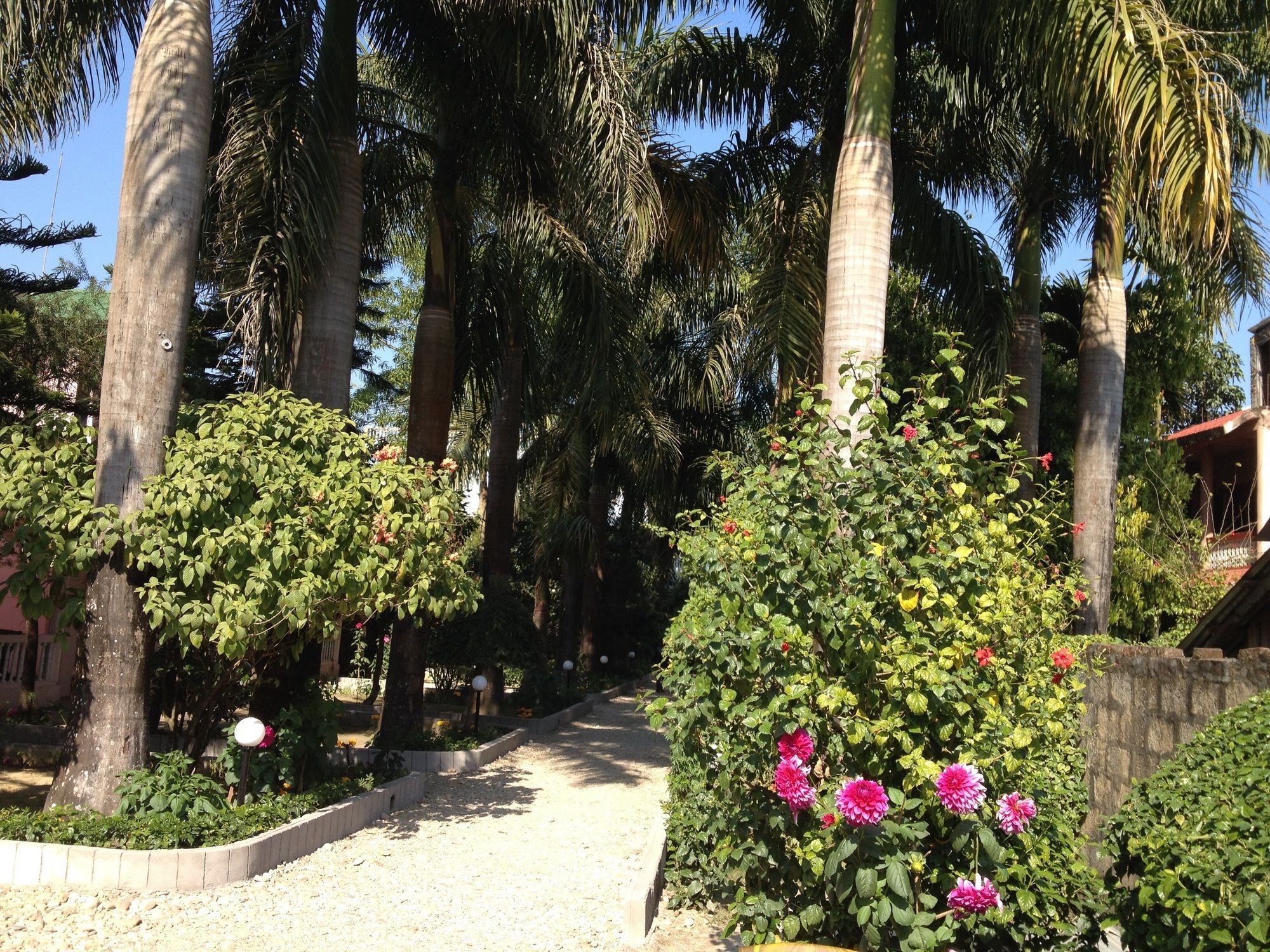 Готель Ama Garden Саураха Екстер'єр фото
